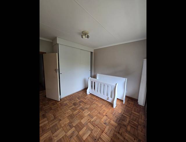 6 BEDROOM HOUSE FOR SALE IN UNITAS PARK
